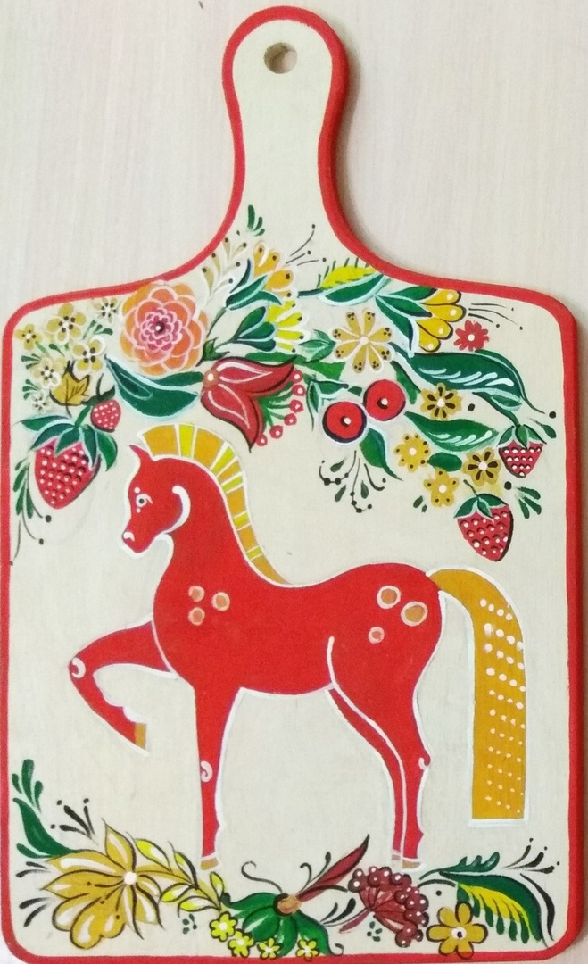 Лошадь